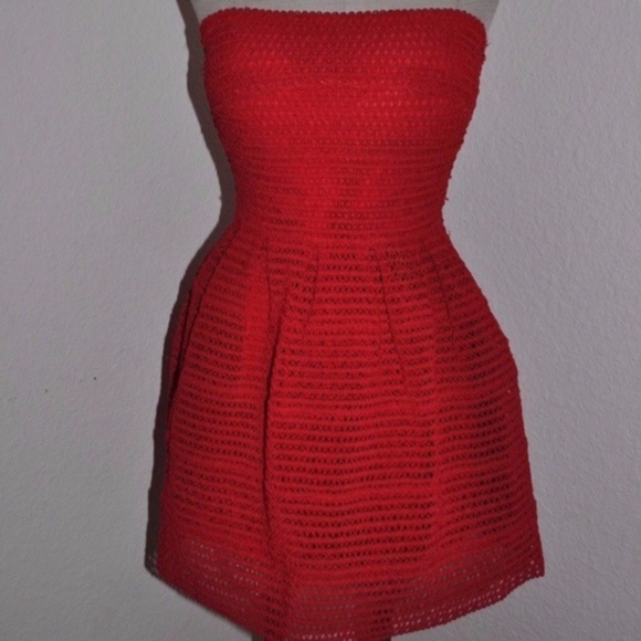 184 F21 Red Stand Out Fit & Flare Strapless Dress sz S - Picture 4 of 8